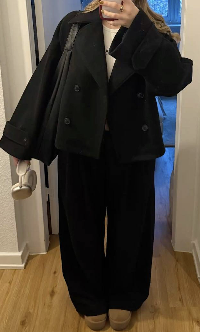 Утепленный лук в черных цветах